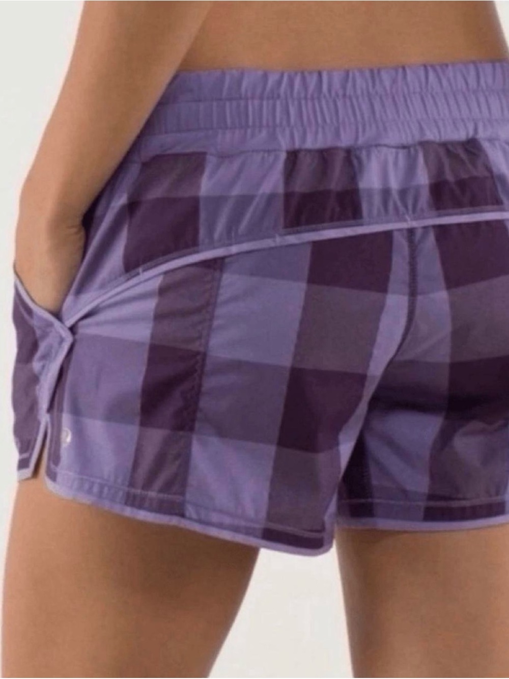 Lululemon Purple Plaid Run Shorts size 2, 4” - Picture 7 of 7